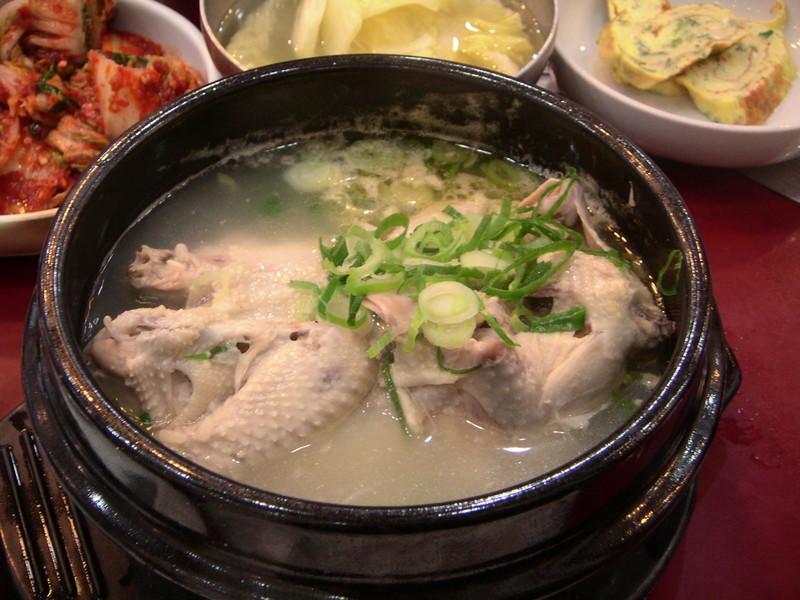 参鶏湯がおいしい東京のおすすめ韓国料理店8選 絶品スープや鍋の具材は美肌の効能抜群 新大久保など おとな あそび