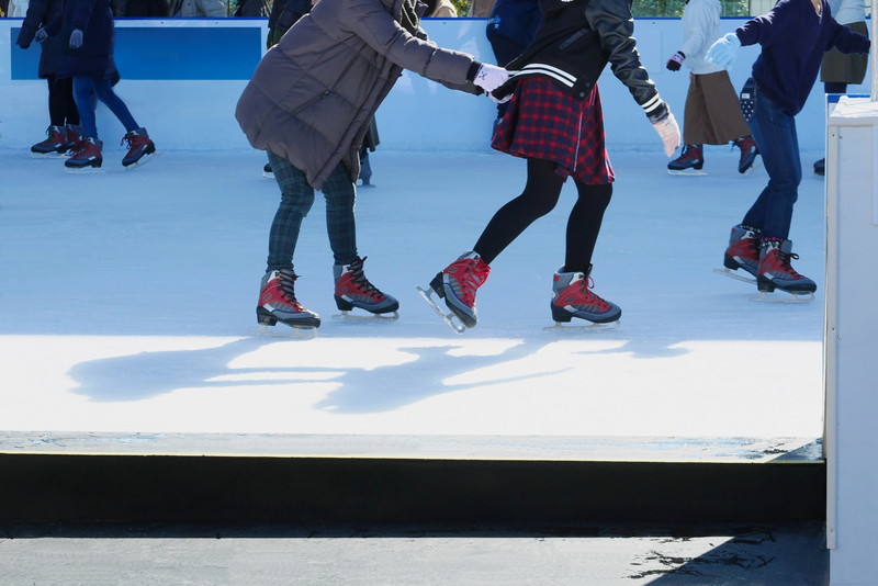 東京のおすすめスケートリンク 冬のデートにも最適なスケート場6選 おとな あそび